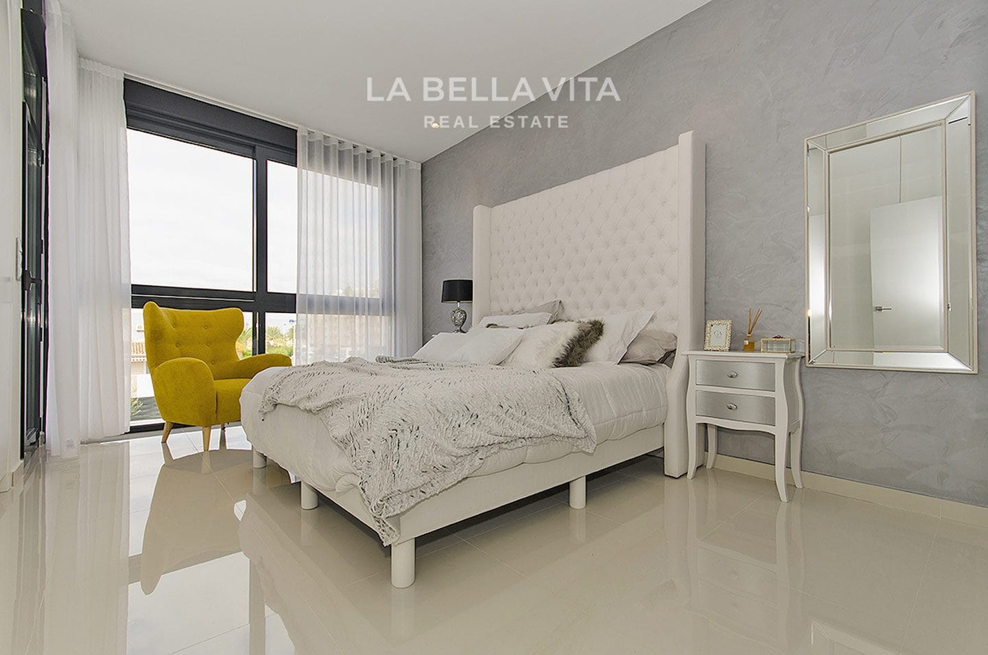 Luxury property for sale in Campoamor, Orihuela Costa a step away from the sea.