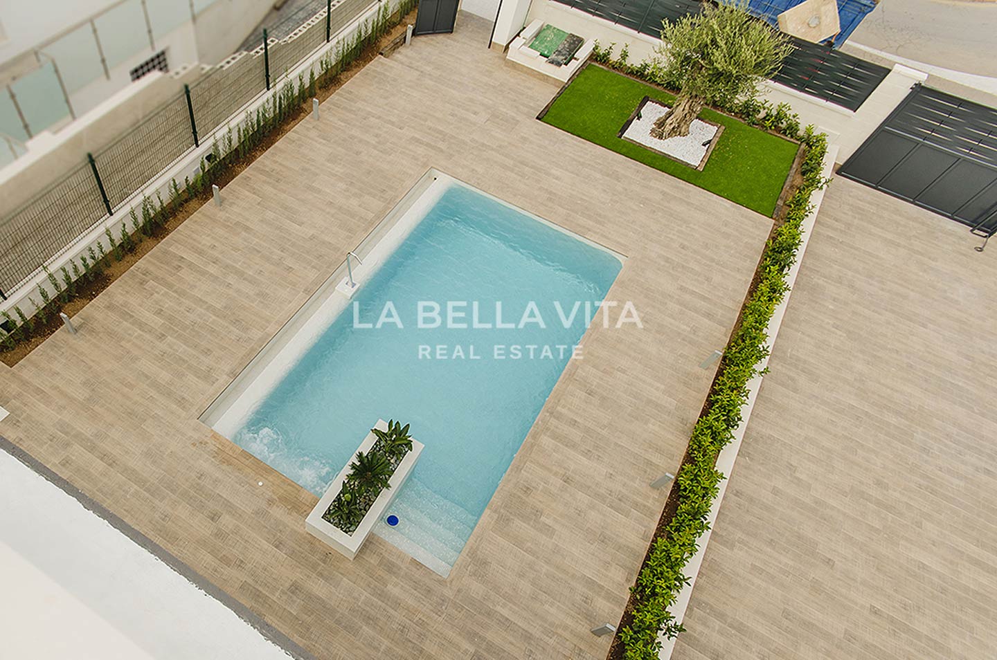Luxury property for sale in Campoamor, Orihuela Costa a step away from the sea.