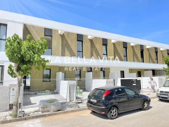 Properties for sale in Pilar de la Horadada facade