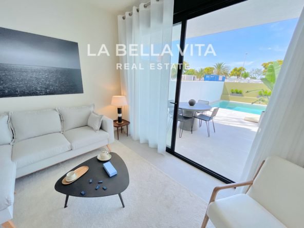 Properties for sale in Pilar de la Horadada living room