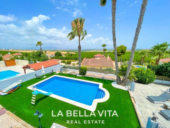 Superb property for sale in Montemar, Algorfa, Spain view