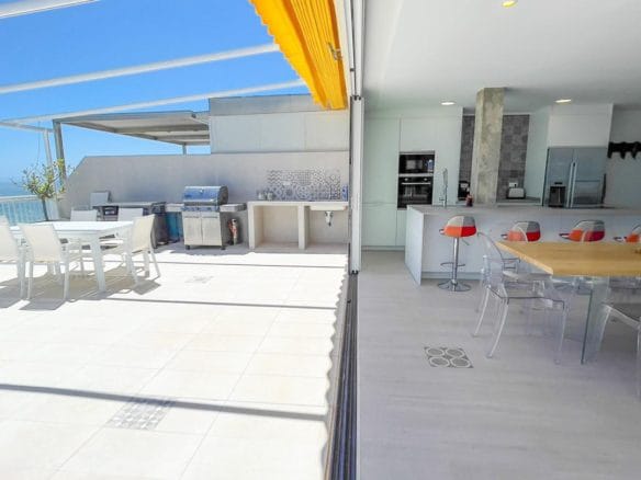Luxury First line beach Penthouse for sale in Santa Pola, Alicante open plan