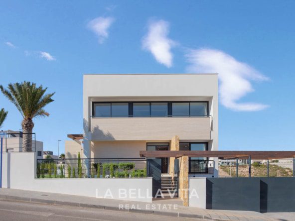 Luxury New Build Properties for sale in Dehesa de Campoamor, Orihuela Costa, Alicante