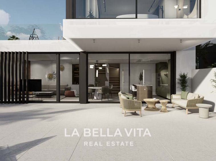 Modern Property for sale in Benimar, Rojales, Alicante, Spain outdoor area