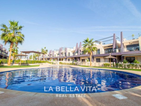 Modern Apartment with solarium for sale step away from the beach in Mil Palmeras, Alicante, Spain residential