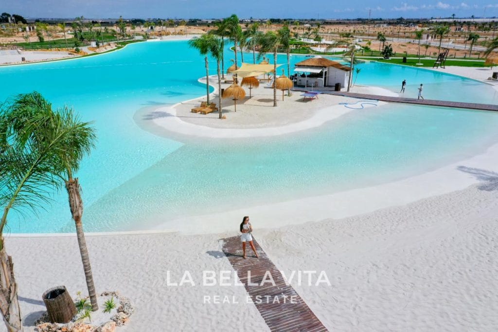 Properties for sale in Santa Rosalia Lake and Life Resort, Torre-Pacheco, Murcia, Crystal Lagoons