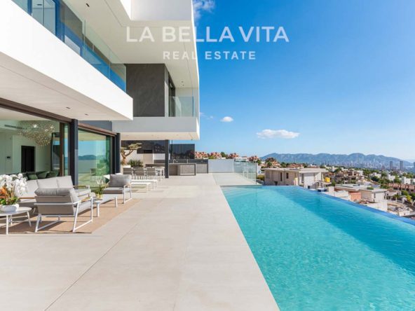 Fantastic Luxury Villa with Sea View for sale in Finestrat, Benidorm, Alicante, Spain