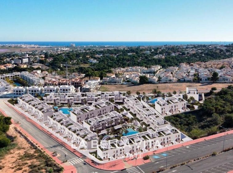 Modern Bungalows for sale in Los Balcones, Torrevieja, Alicante, Spain with sea view