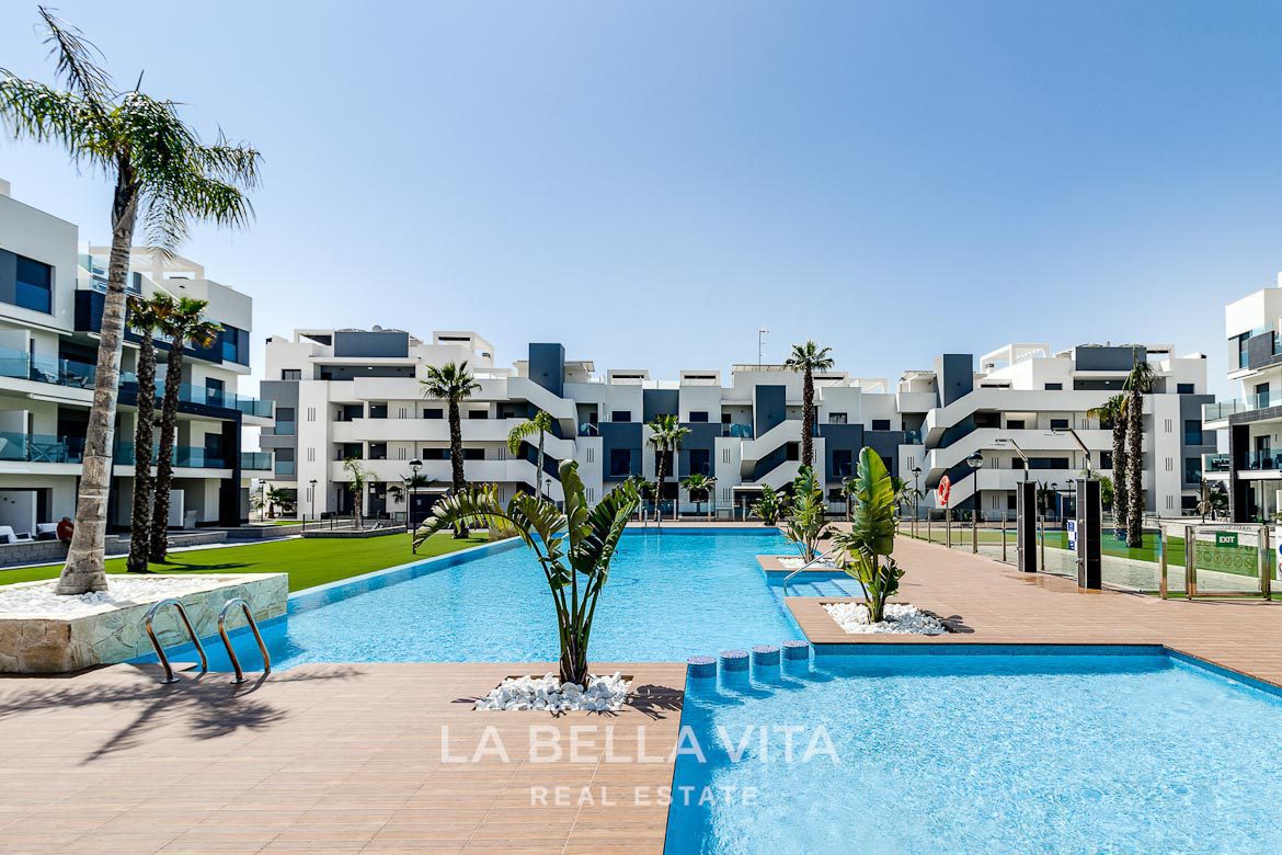 RESALE! Fantastic ground floor apartment for sale in El Raso, residential Oasis Beach XII, Guardamar del Segura, Alicante