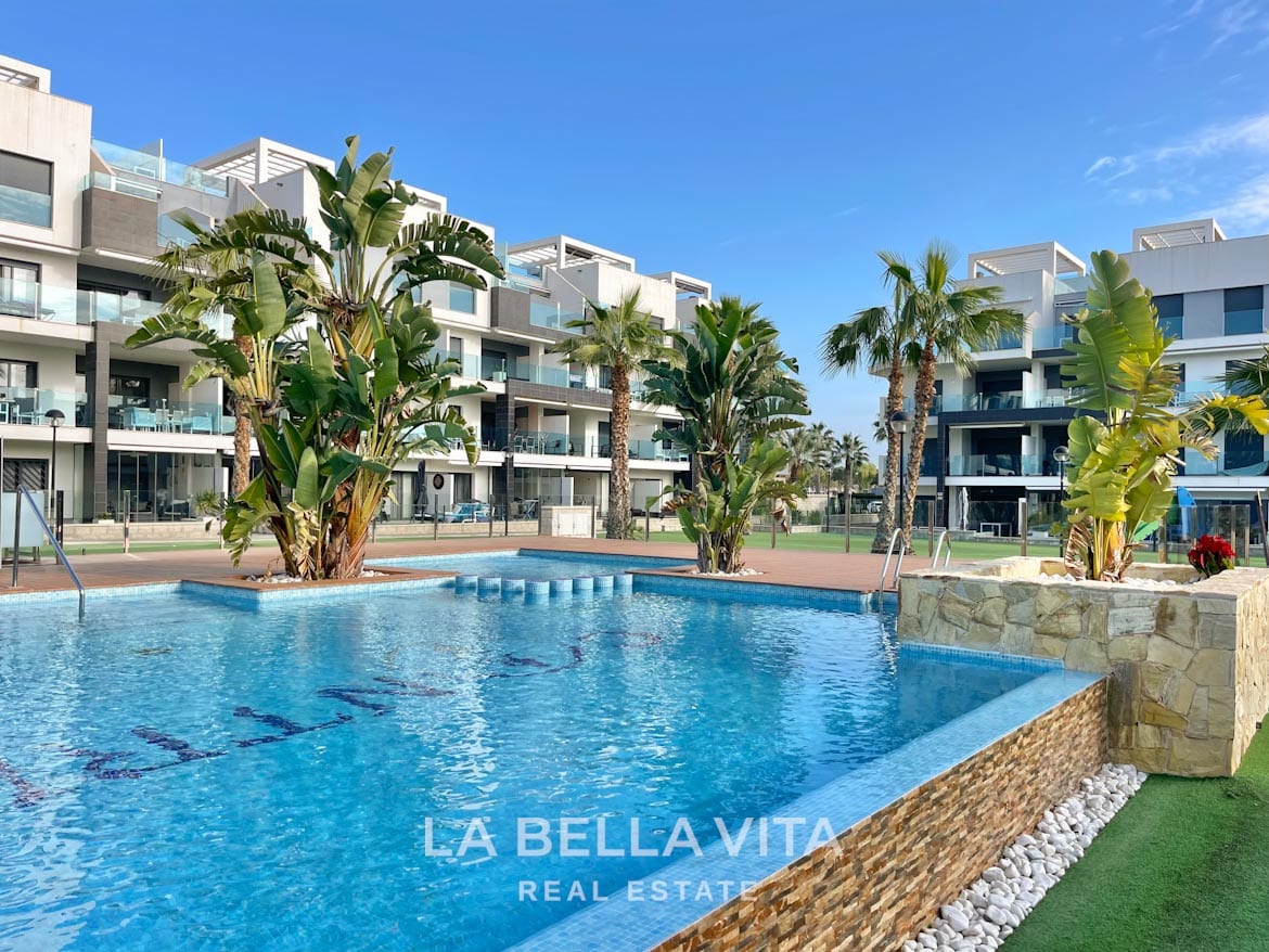 RESALE! Fantastic ground floor apartment for sale in El Raso, residential Oasis Beach XII, Guardamar del Segura, Alicante