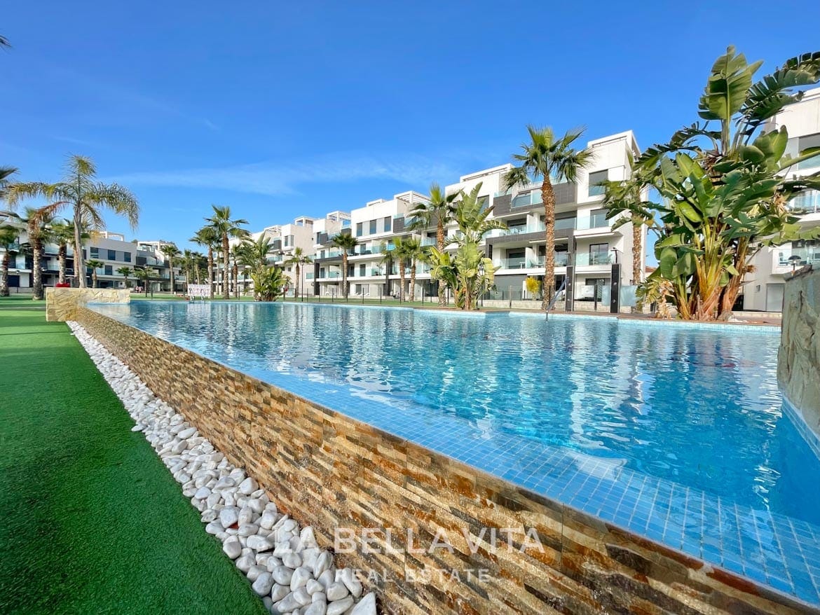 RESALE! Fantastic ground floor apartment for sale in El Raso, residential Oasis Beach XII, Guardamar del Segura, Alicante