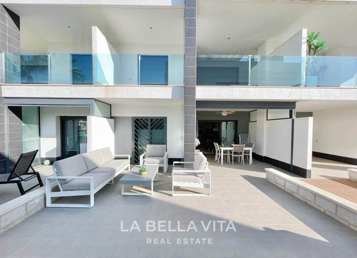RESALE! Fantastic ground floor apartment for sale in El Raso, residential Oasis Beach XII, Guardamar del Segura, Alicante