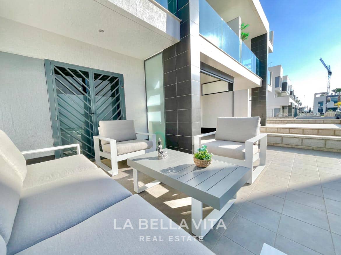 RESALE! Fantastic ground floor apartment for sale in El Raso, residential Oasis Beach XII, Guardamar del Segura, Alicante