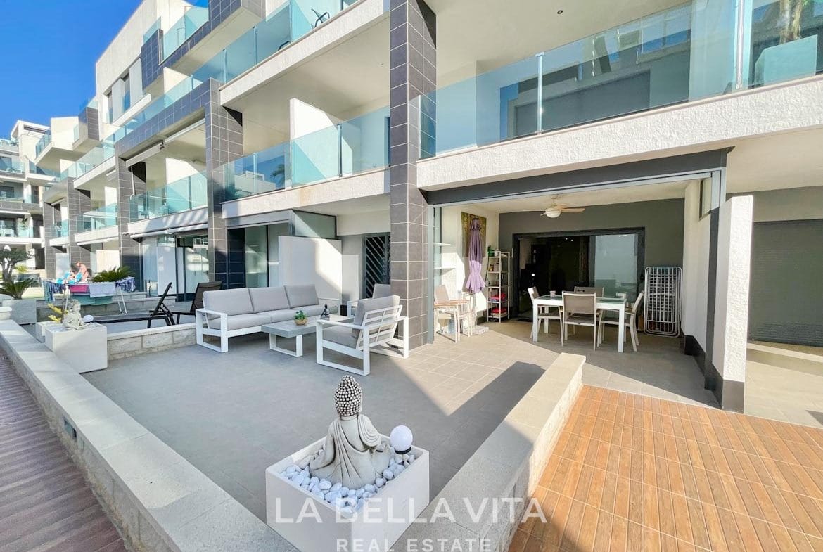 RESALE! Fantastic ground floor apartment for sale in El Raso, residential Oasis Beach XII, Guardamar del Segura, Alicante