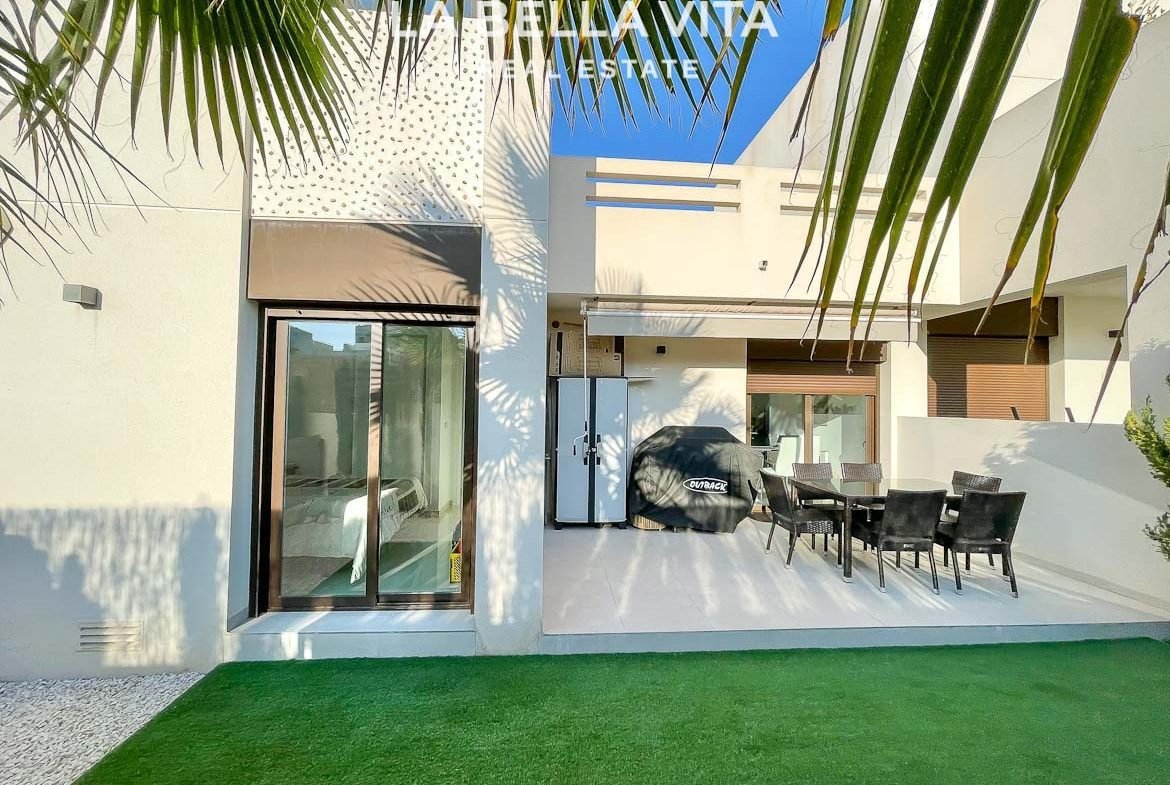 New Exclusive Resale Modern Property for sale in La Finca Golf Resort, Algorfa, Spain