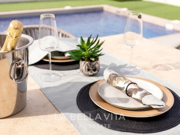 Independent Luxury Villas with sea views for sale in Balcón de Finestrat