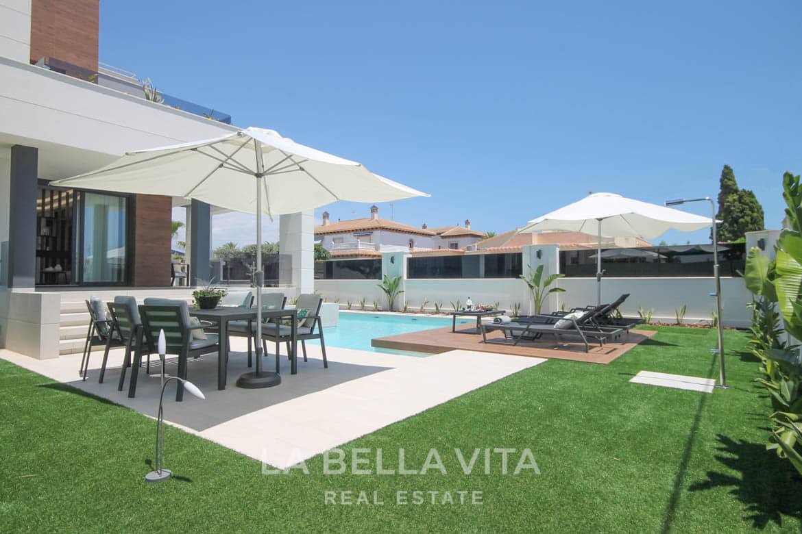Luxury new build villa close to the beach for sale in Torrevieja, Alicante, Spain