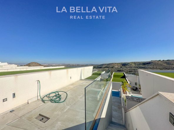 Exclusive Luxury resale Villa for sale in Rojales, La Marquesa Golf, Spain, Bellahouse, Residencial Oceanic