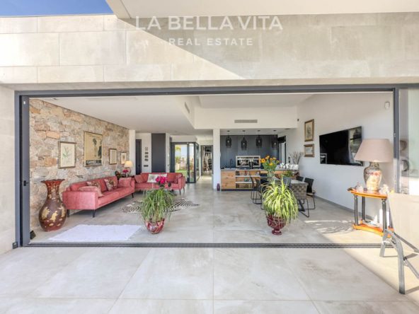 Exclusive Luxury resale Villa for sale in Rojales, La Marquesa Golf, Spain, Bellahouse, Residencial Oceanic