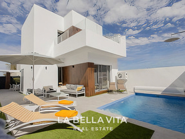 New Build Properties with private pool for sale in San Fulgencio, Alicante, Spain