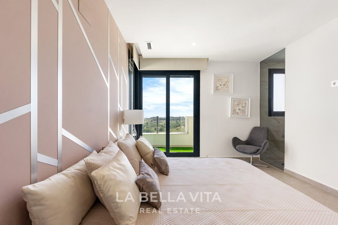 Luxury new build villa for sale in San Miguel de Salinas, Costa Blanca, Alicante, Spain