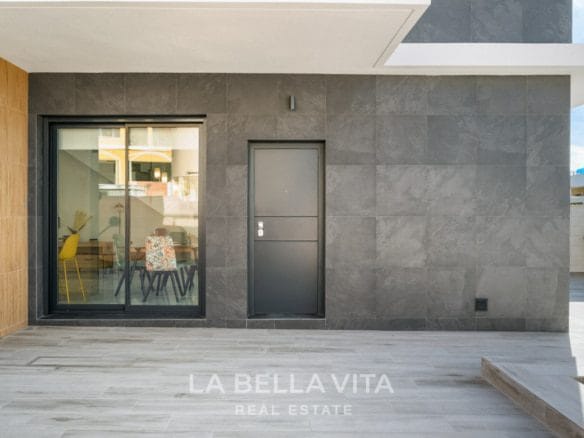 New Build properties with private pool for sale in Benijofar, Alicante, Spain