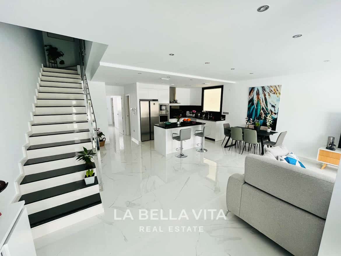 New Build Detached Properties for sale in La Marina Urbanisation, Alicante