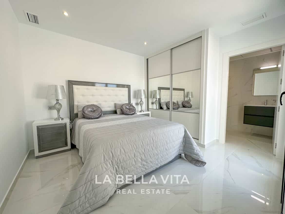 New Build Detached Properties for sale in La Marina Urbanisation, Alicante