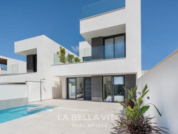 New build villas with private pool for sale in Benijofar, Costa Blanca, Spain