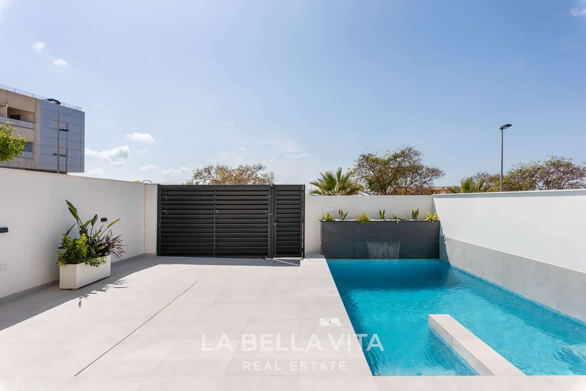 New build villas with private pool for sale in Benijofar, Costa Blanca, Spain