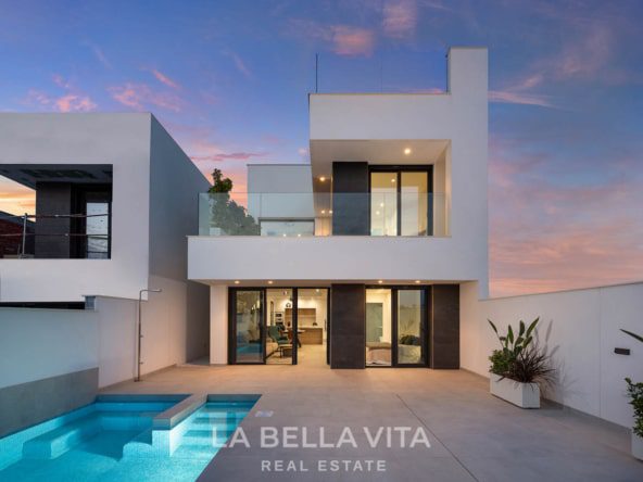 New build villas with private pool for sale in Benijofar, Costa Blanca, Spain