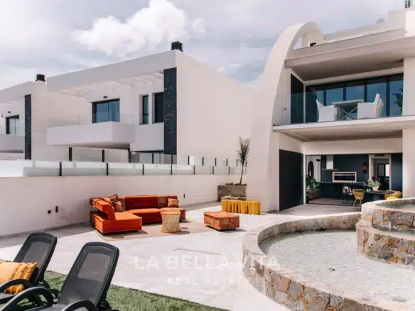 Luxury New Build apartments with panoramic views for sale in Rojales