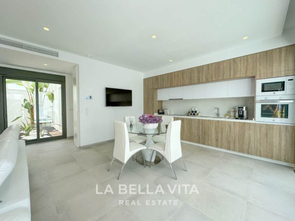 Modern resale property with private pool and solarium for sale in Pilar de La Horadada, Alicante, Costa Blanca