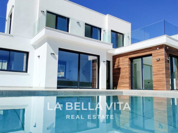 New Build House with private pool for sale in Polop de la Marina