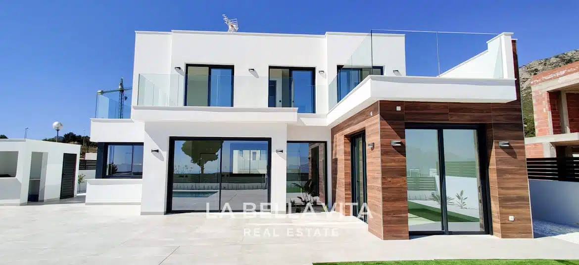 New Build House with private pool for sale in Polop de la Marina