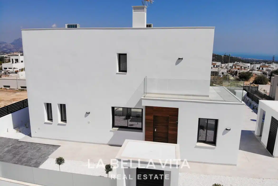 New Build House with private pool for sale in Polop de la Marina