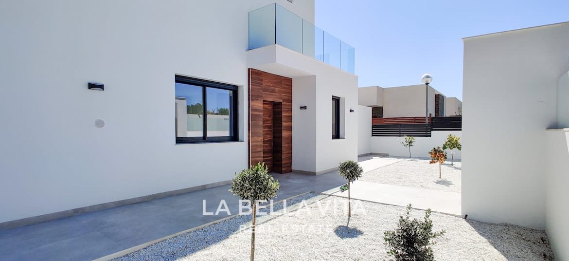 New Build House with private pool for sale in Polop de la Marina