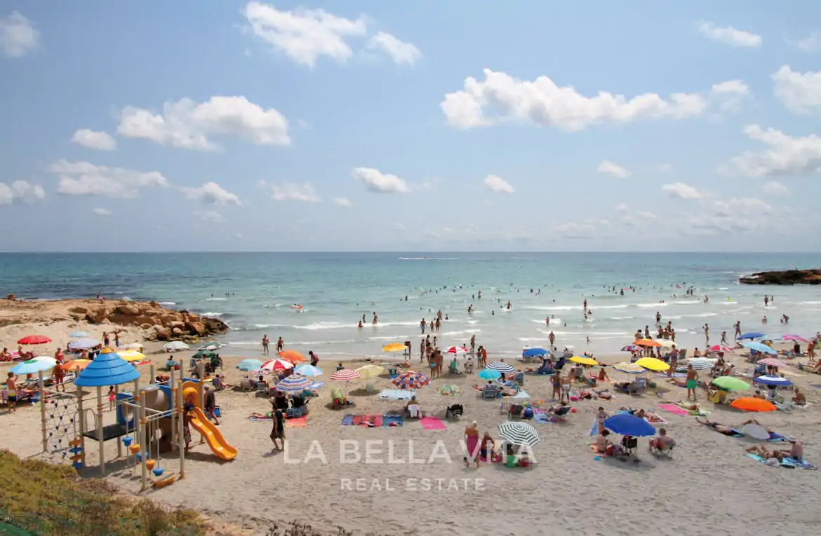 New Build frontline beach Apartments with sea view for sale in Punta Prima, Orihuela Costa