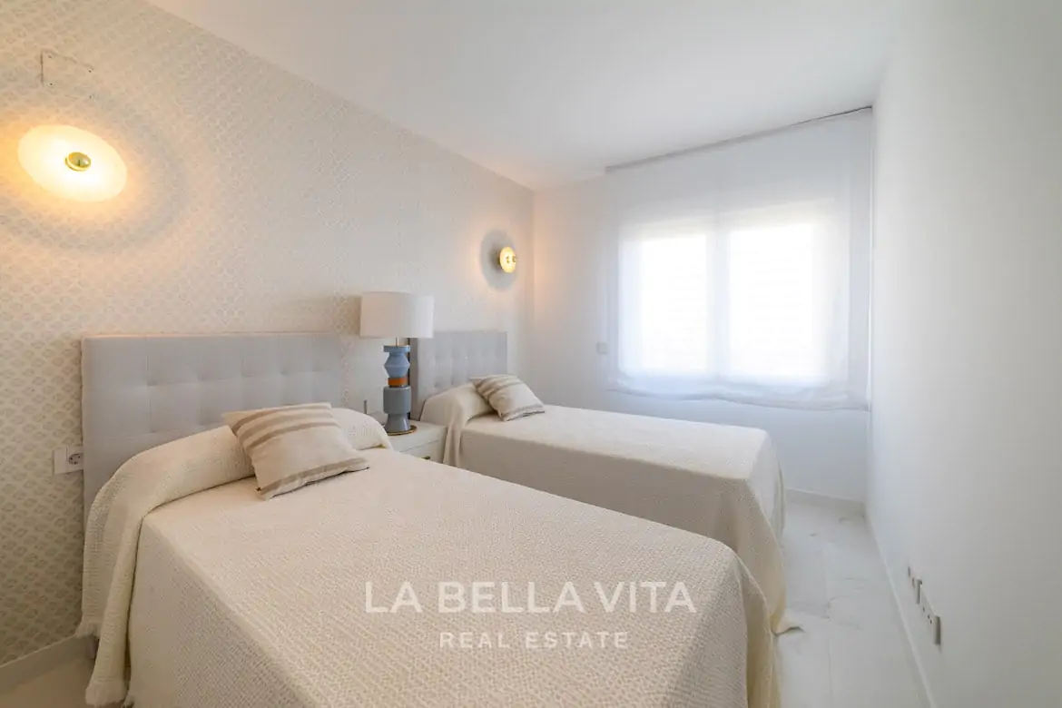 New Build frontline beach Apartments with sea view for sale in Punta Prima, Orihuela Costa