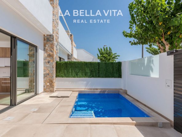 New Build key ready property with private pool for sale in Pilar de la Horadada, Alicante, Spain