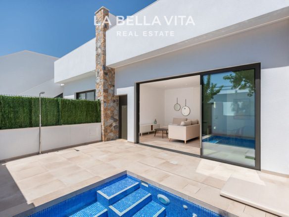 New Build key ready property with private pool for sale in Pilar de la Horadada, Alicante, Spain