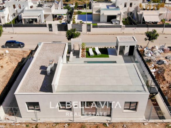 New Build one level properties with private pool for sale in Polop de la Marina
