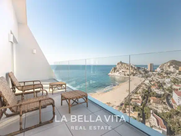 Luxury Frontline Beach Apartments with Breathtaking Sea Views for sale in Delfin Tower, Benidorm, Alicante