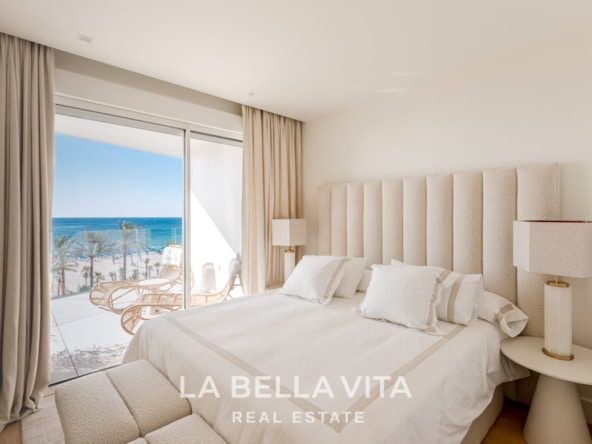 Luxury Frontline Beach Apartments with Breathtaking Sea Views for sale in Delfin Tower, Benidorm, Alicante