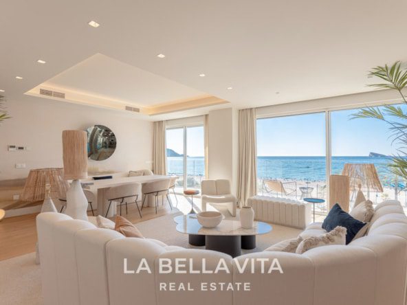 Luxury Frontline Beach Apartments with Breathtaking Sea Views for sale in Delfin Tower, Benidorm, Alicante