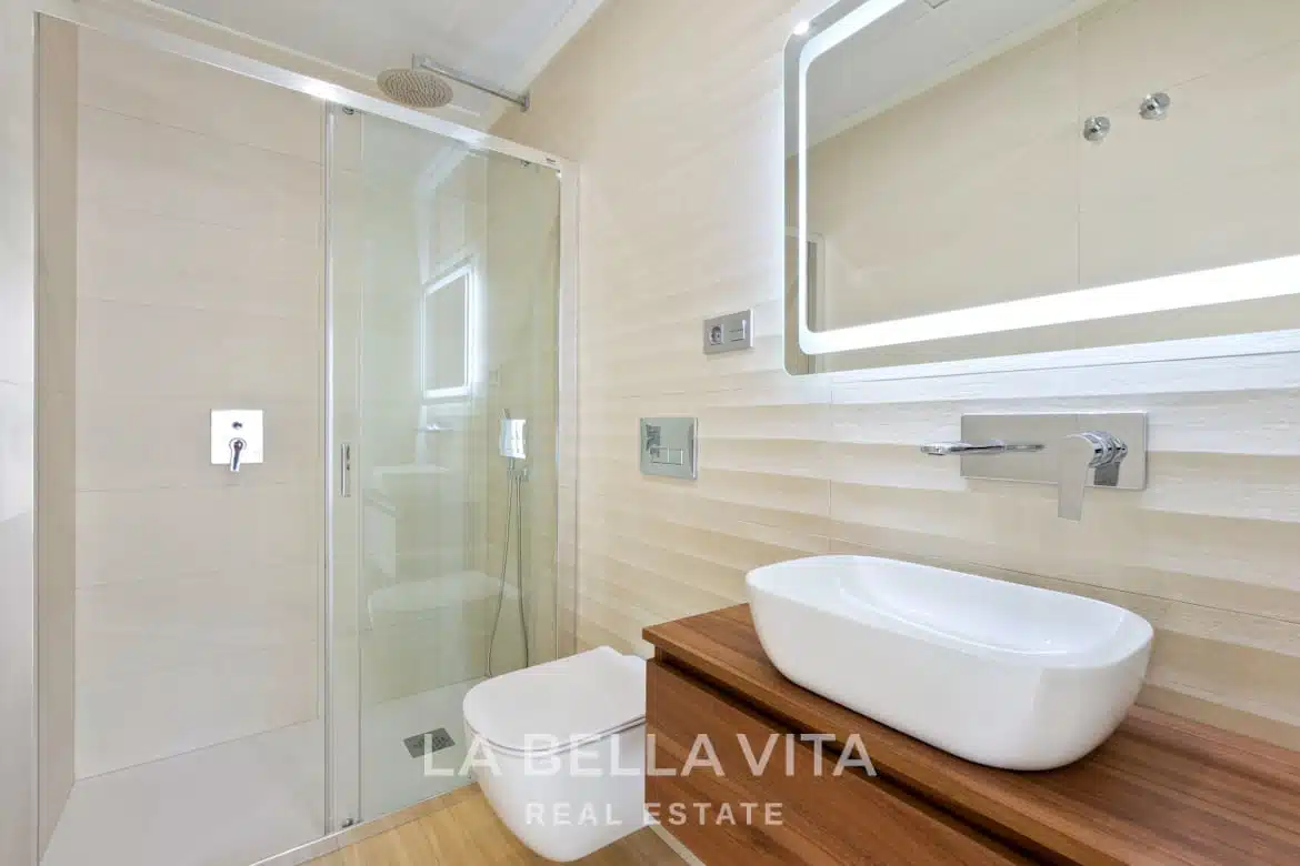 Luxury independent Property with private pool for sale in Benijofar, Rojales
