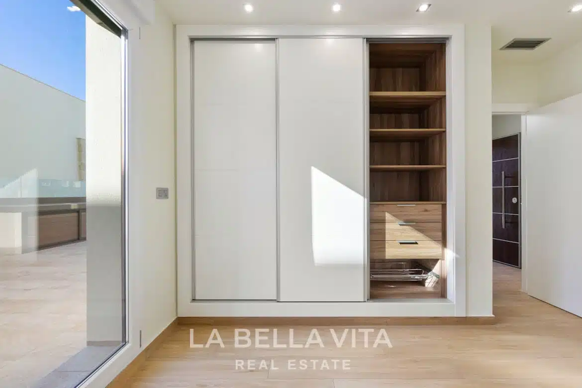 Luxury independent Property with private pool for sale in Benijofar, Rojales