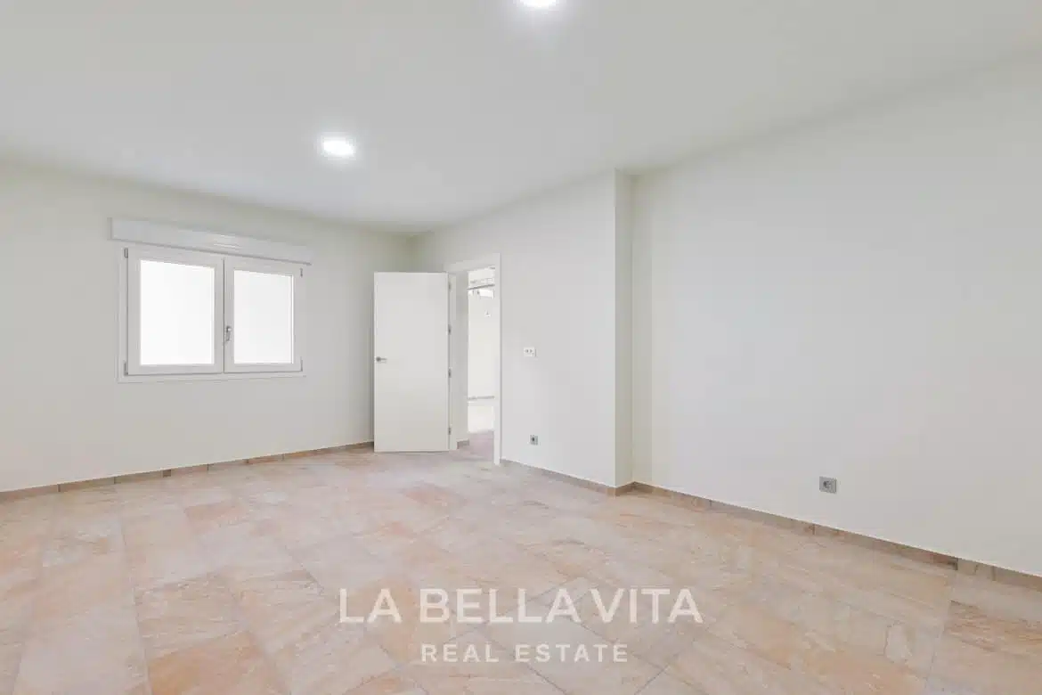 Luxury independent Property with private pool for sale in Benijofar, Rojales