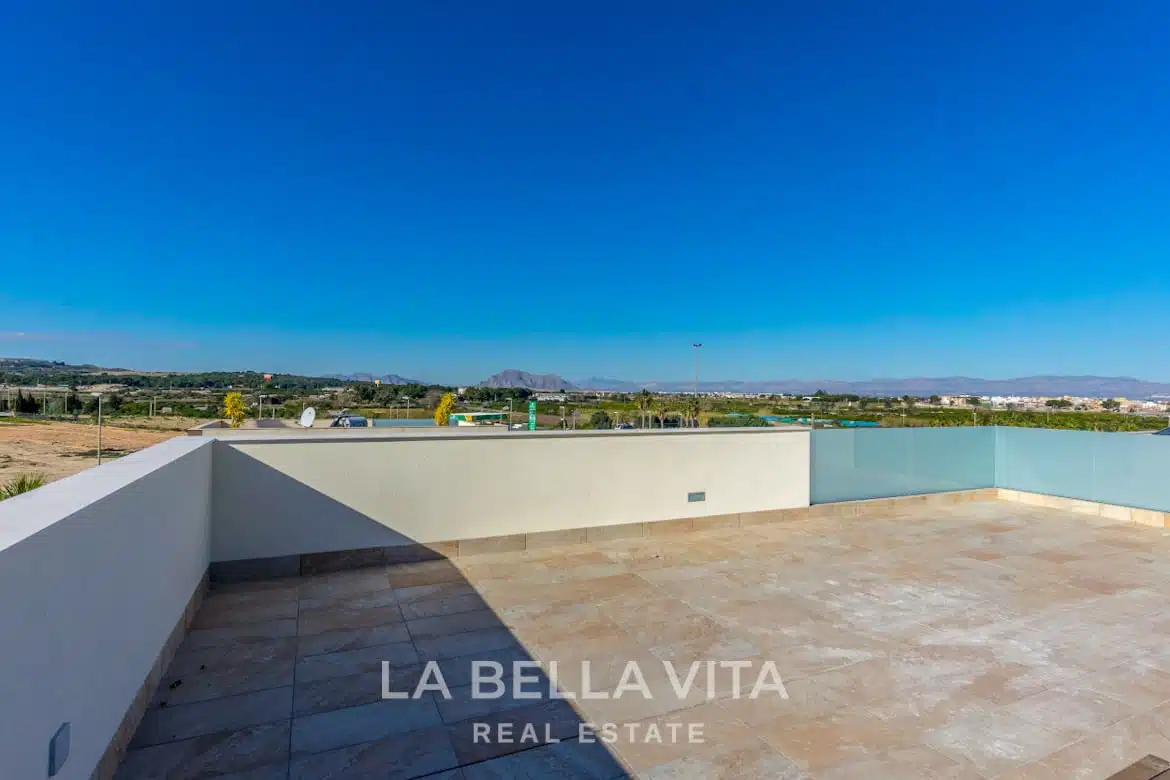 Luxury independent Property with private pool for sale in Benijofar, Rojales