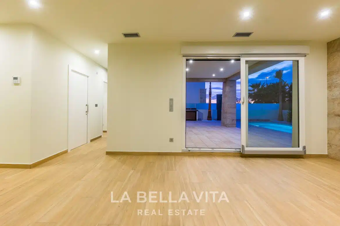 Luxury independent Property with private pool for sale in Benijofar, Rojales